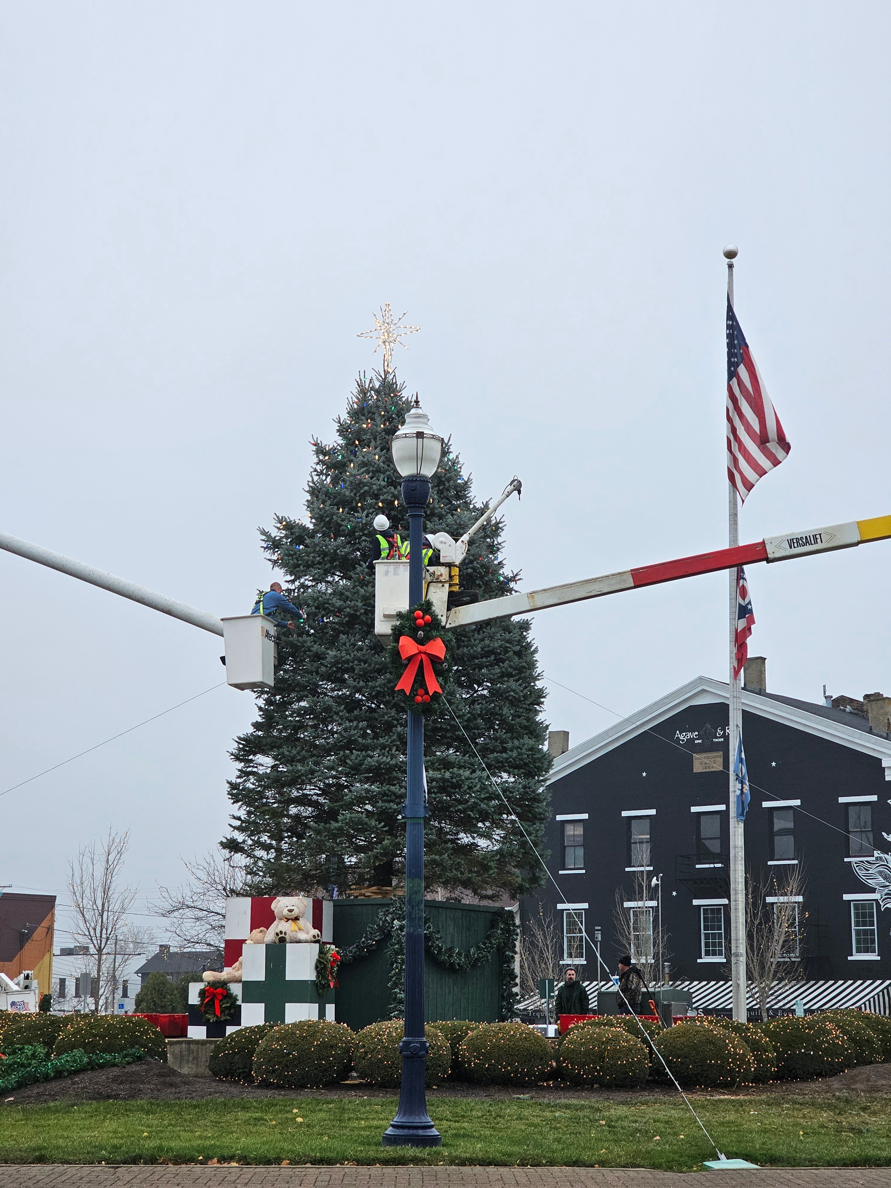 Community Christmas tree illuminated in Troy, Ohio